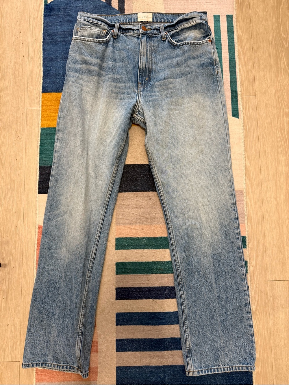 Dôen Shep Mid Rise Relaxed Straight Jean Light Wash Distressed 100% Cotton 30